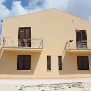 https://tych-house.palermohotels.org